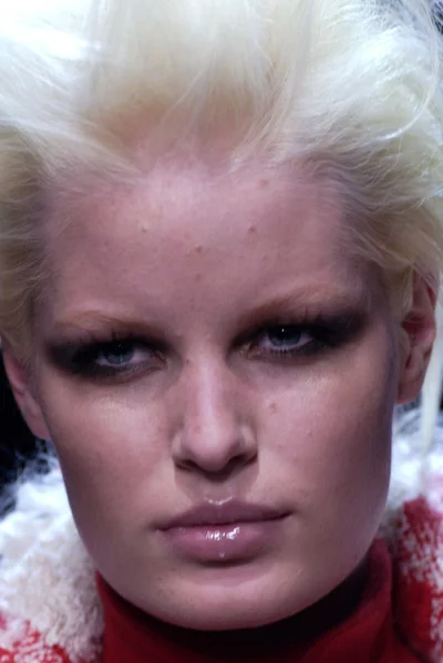 Look 25